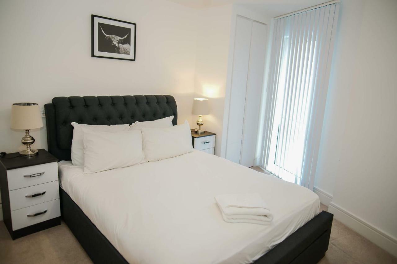 Executive 2 Bed Apartment Londra Esterno foto